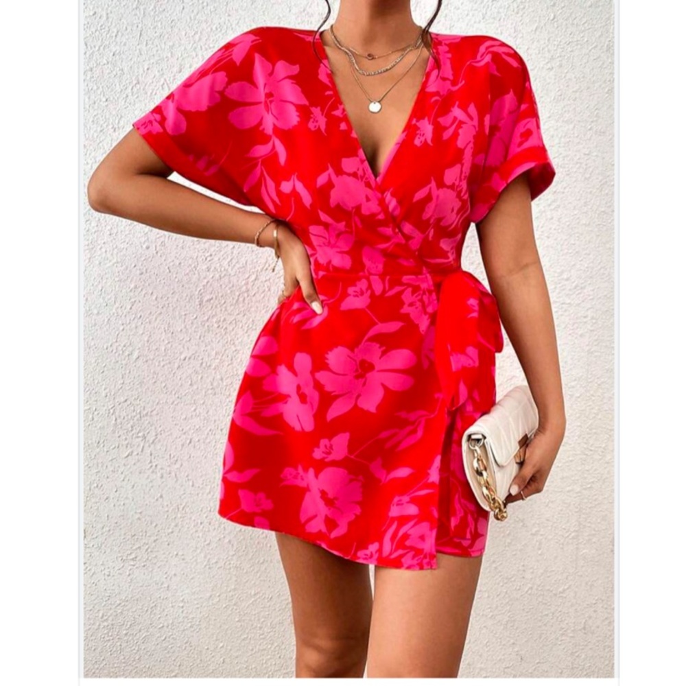 SHEIN Women's Red Floral Romper